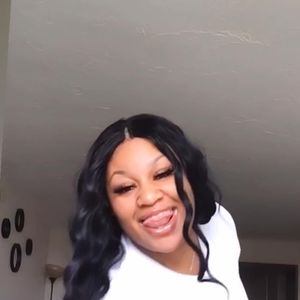 Meet your Posher, Mya